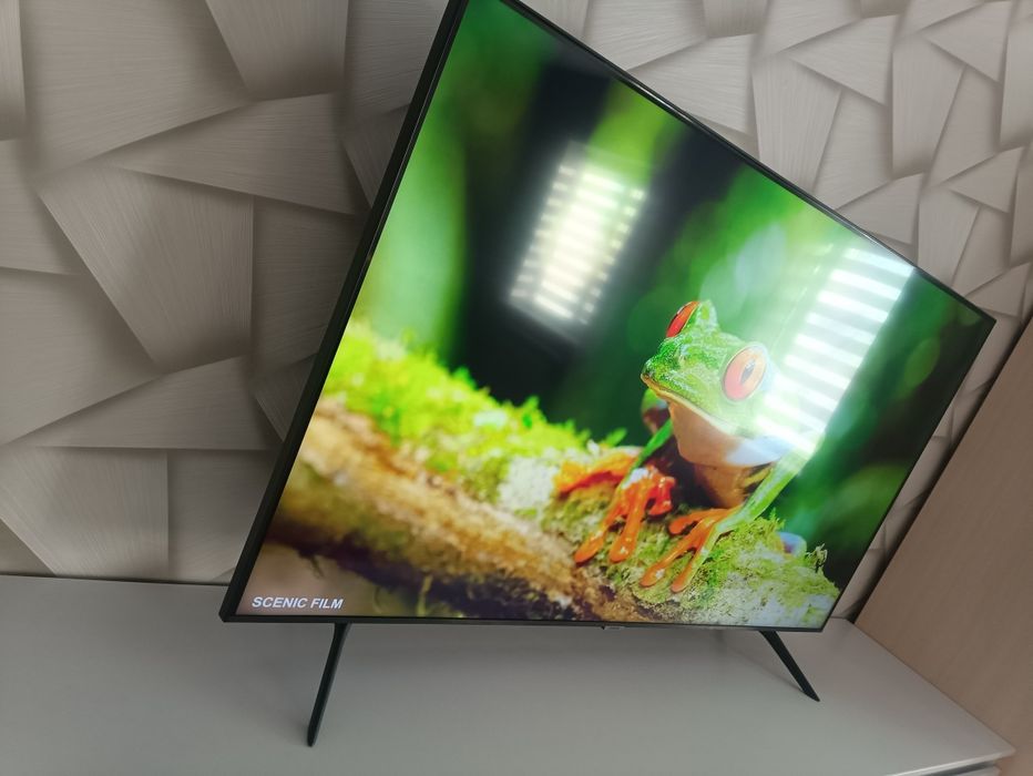 Телевізор Samsung UE55AU7100UXUA