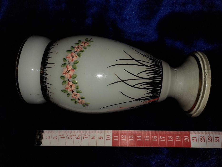 Jarra em Vidro Opalino