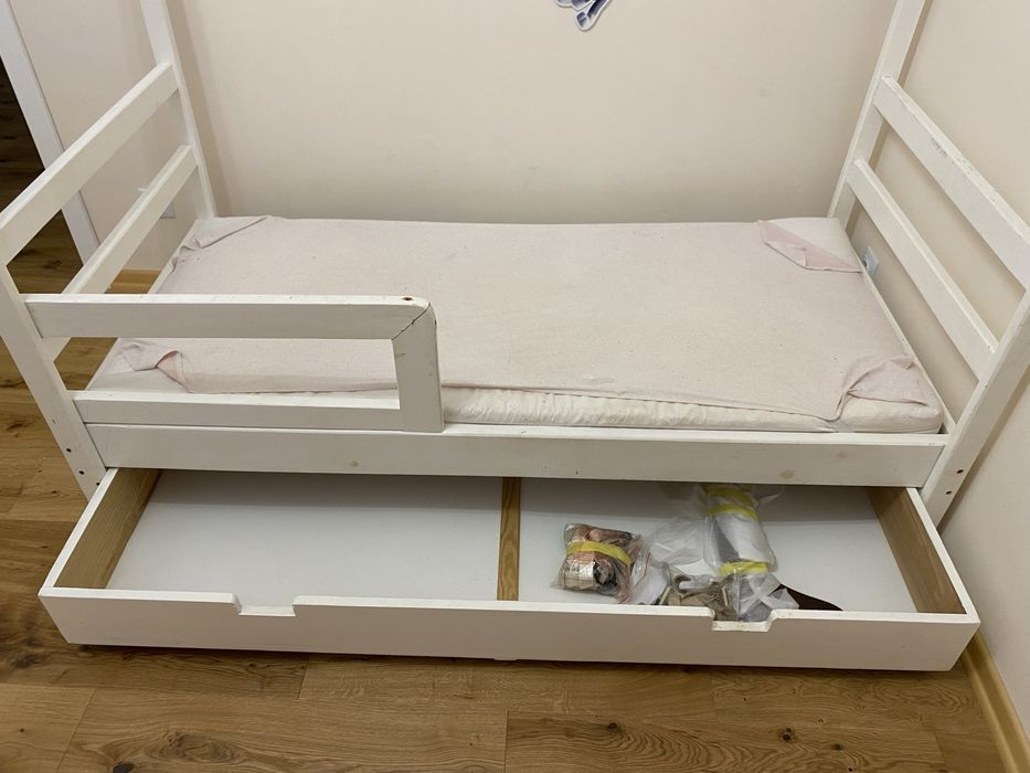 Łóżeczko domek 70x160 z materacem