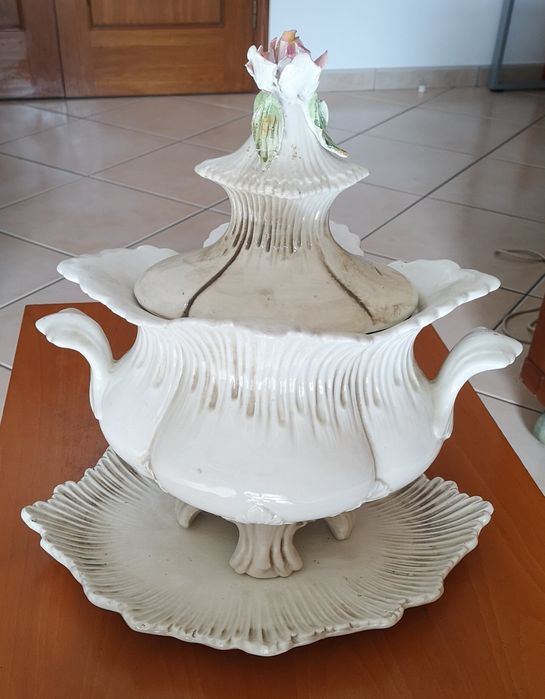 Terrina antiga centro de mesa