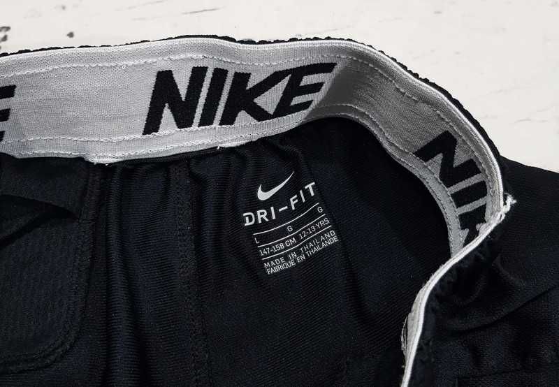 Nike * Acceler8 * dri-fit * spodenki * czarne * chłopięce * 147/158 cm