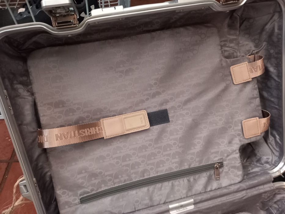 Mala de viagem Christian Dior-Rimowa
