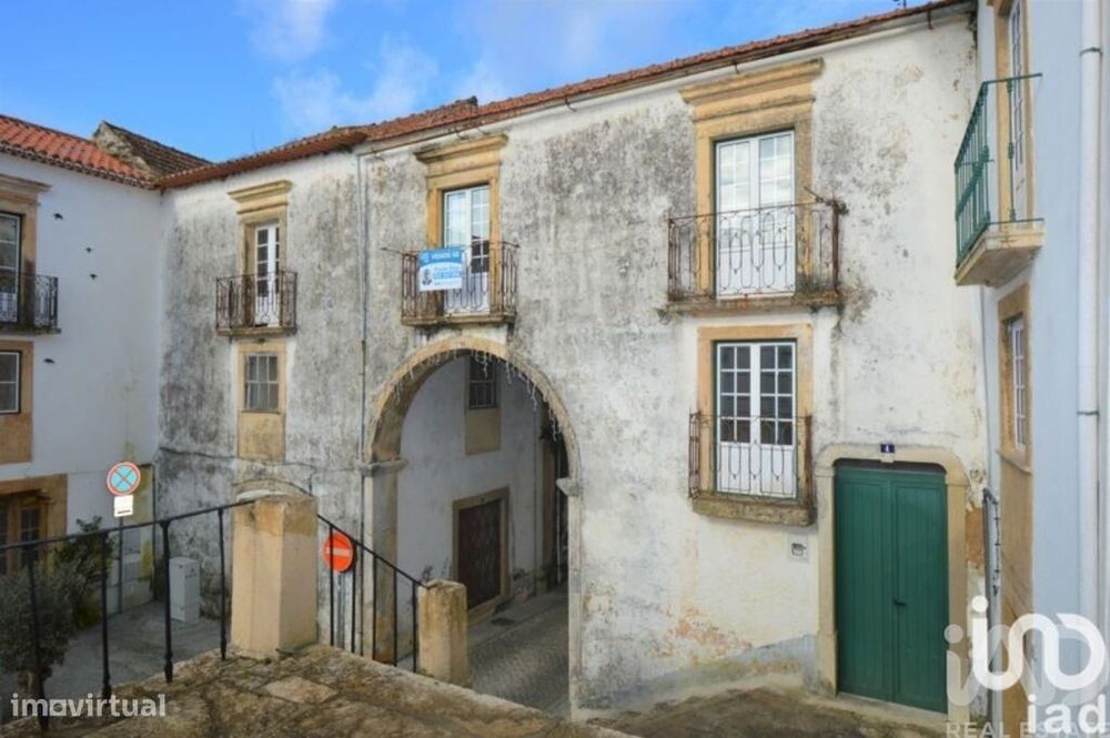 Casa T5 em São Miguel, Santa Eufémia e Rabaçal de 270,00 m2