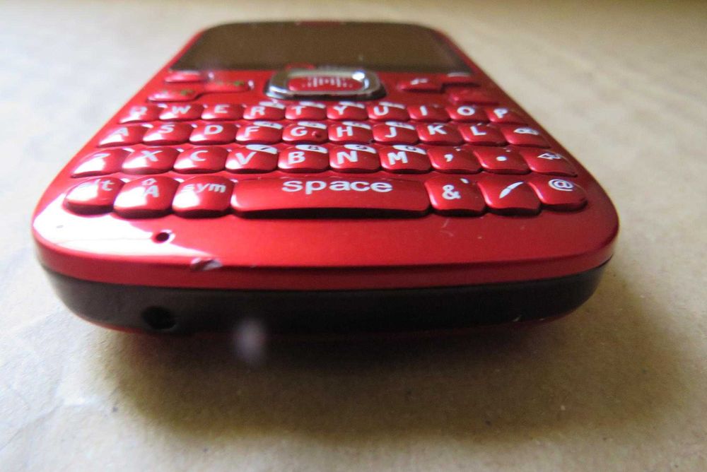 Ipro FX9 PRO Mobile Phone with 4 Active SIM Cards Simultaneously and 3 Batteries64585103830657124