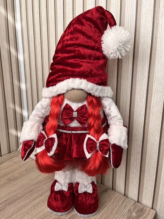 Казкові новорічні гномики