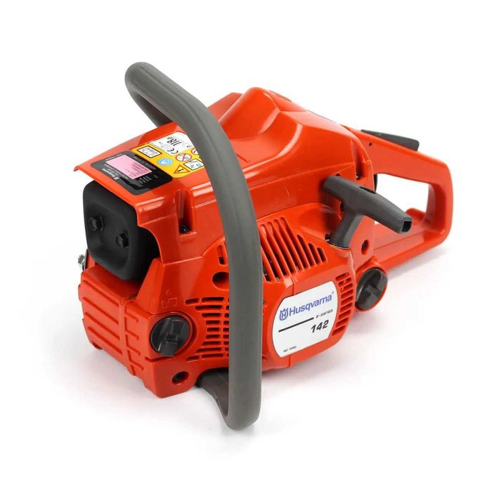 Бензинова пила Husqvarna 142 USA (1,9кВт, 2,6л.с.) Бензопила Хускварна