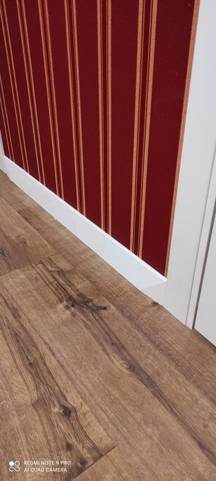 Укладка ламінату Монтаж плінтуса Укладання ламінату Плінтус Мдф