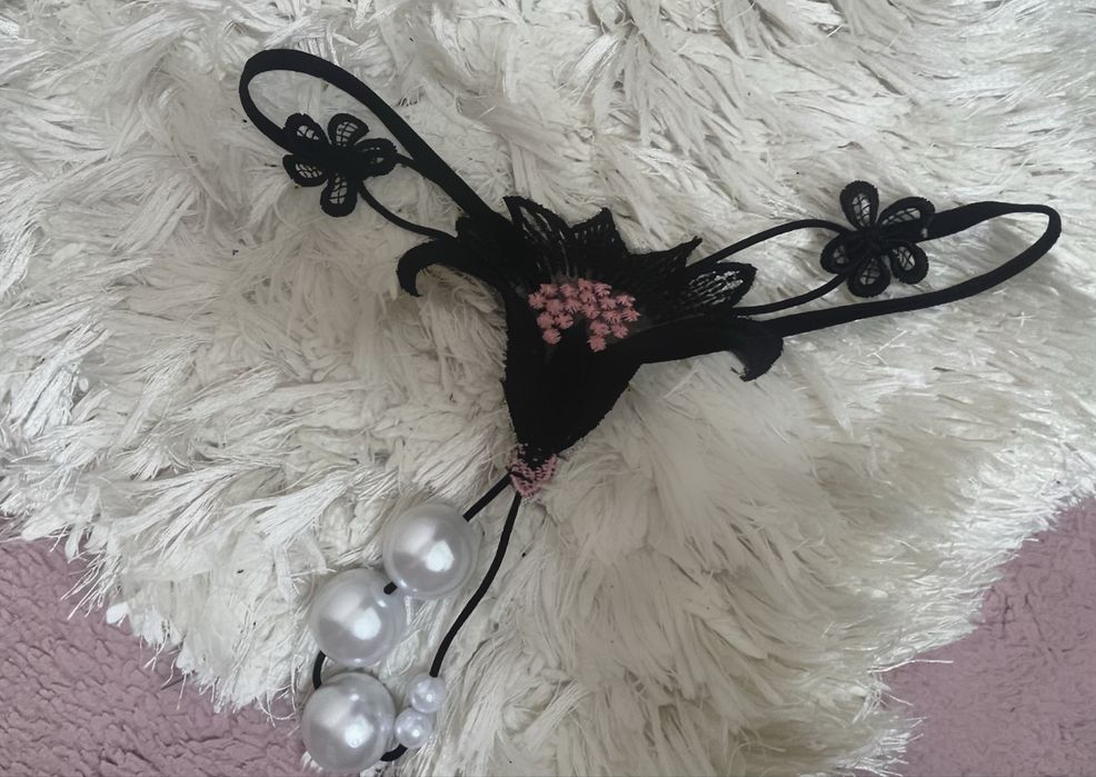 majteczki z perlami.