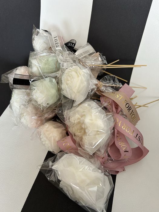 Prezent dzień kobiet, podziękowanie– świeczka kwiat, prezent handmade