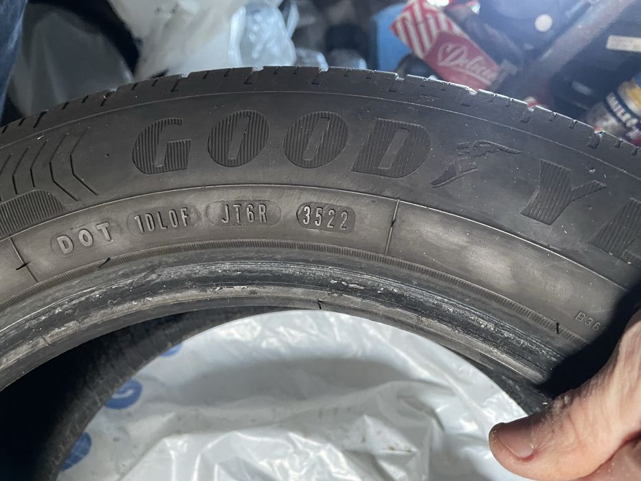 Продам два колеса 205/55 р16