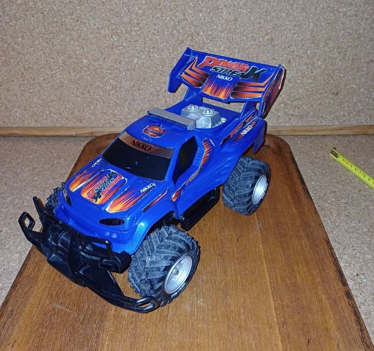 Carro/jipe Nikko. Ler descrição. 
Cerca de 35 cm.