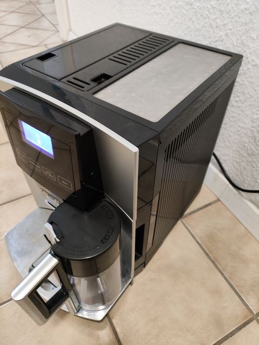Кавомашина в Кожен Дім ® DeLonghi ESAM 5700 S Perfecta
