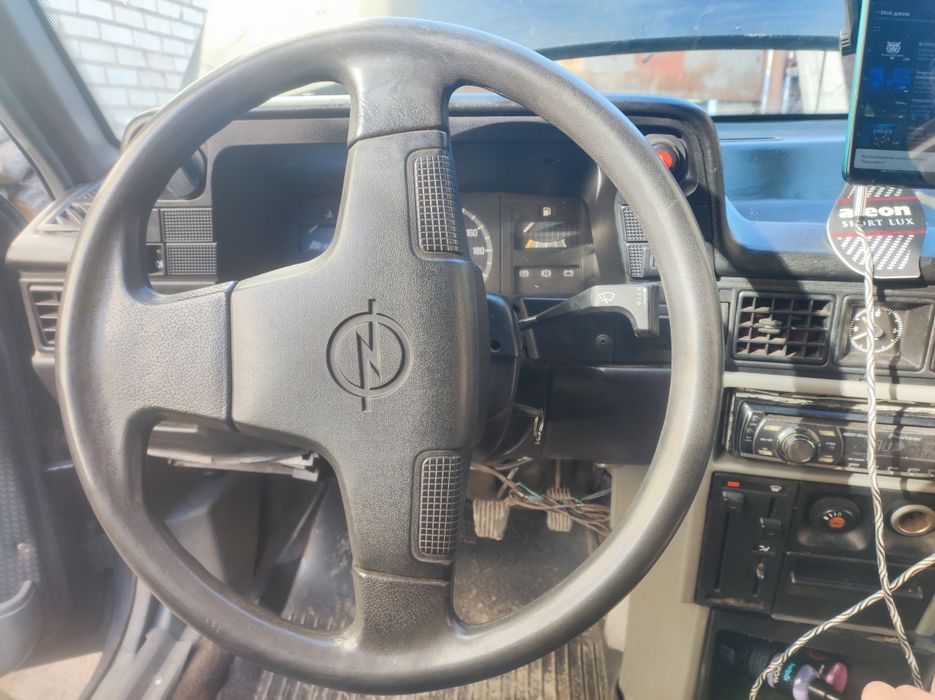 Продам руль Опель кадет аскона,в хорошем состоянии