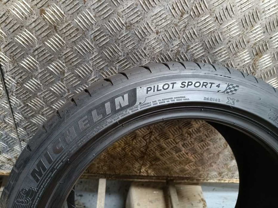 225/45/17 Michelin Pilot Sport 4 225/45 R17 91V