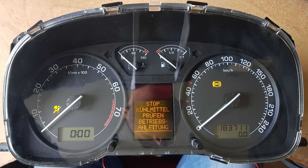 Wymiana wyświetlacza FIS MFA LCD Audi VW Seat Skoda