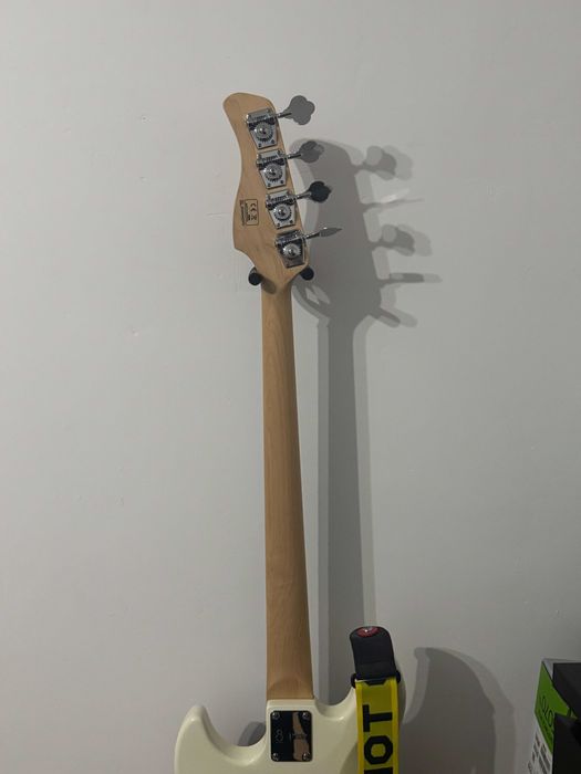 Gitara basowa Sire Marcus Miller V7 Alder 4 AWH 2nd gen