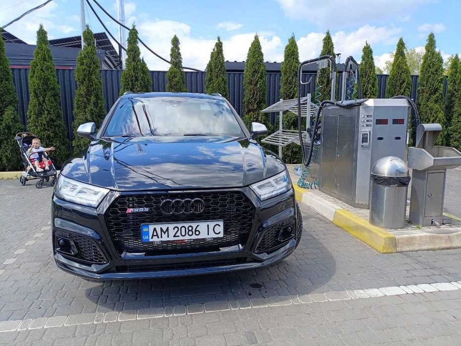 продам Audi Sq5 Premium Plus