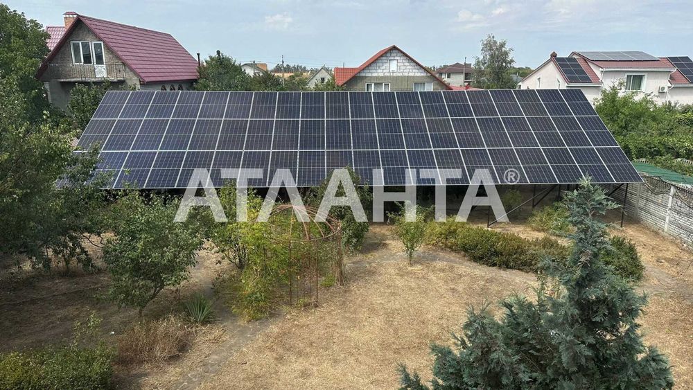 Просторный дом у моря, Фонтанка