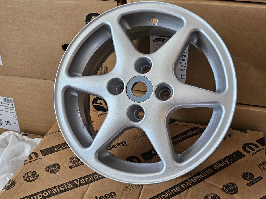 Alufelgi 4x100 13 ET36 Kia Hyundai Toyota Opel VW Mazda Renault Chevrolet Daewoo Honda BMW Astra Corsa Clio Twingo Polo Golf Lanos Nubira Yaris