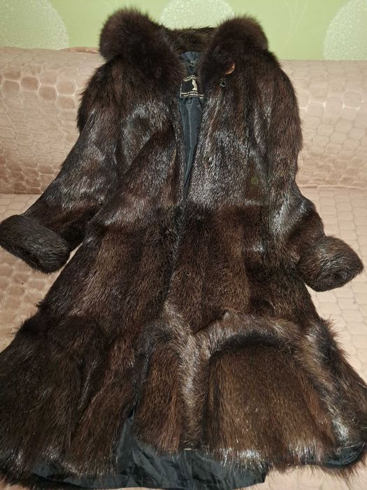 Продам шубу, б/у, вiдмiнний стан, 2000грн