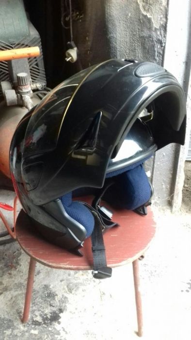 Kask otwierany  szczękowy