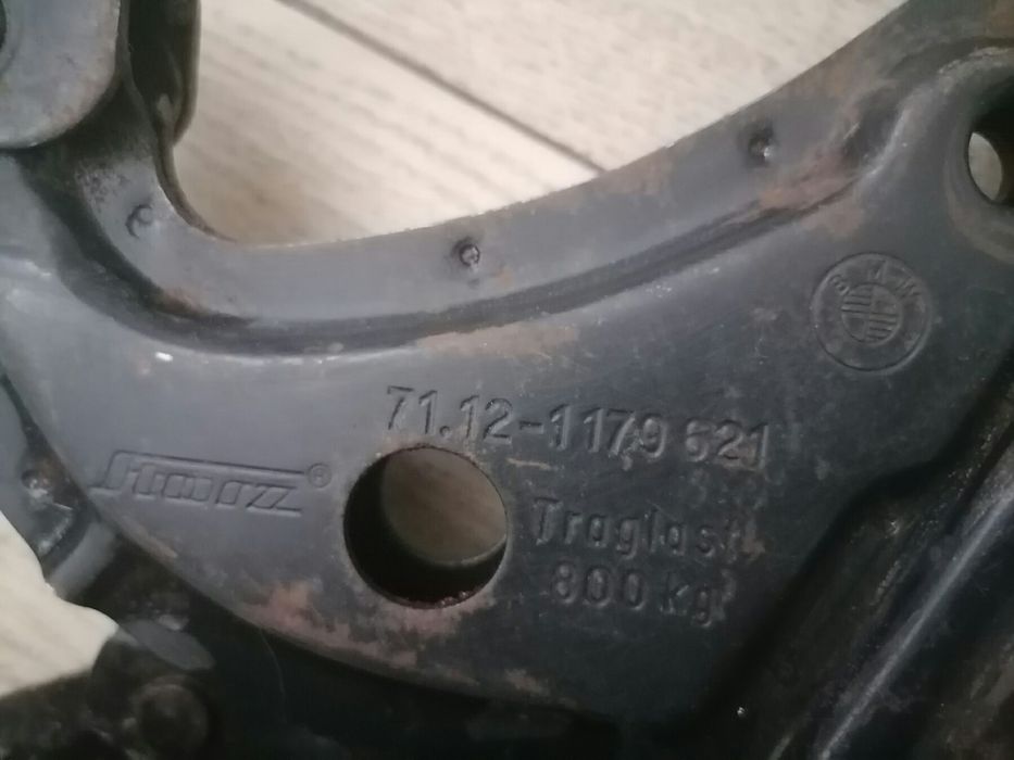 Домкрат винтовой BMW