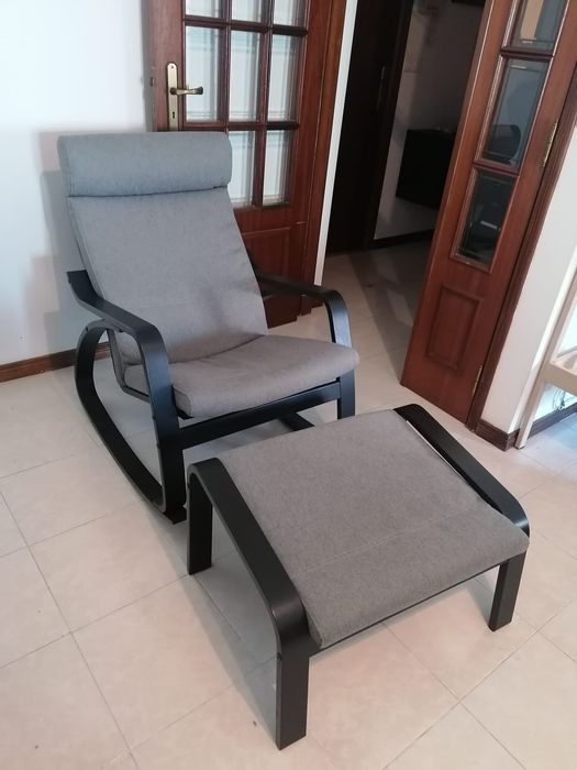 Cadeirão usado mas em bom estado, com apoio para os pés,.