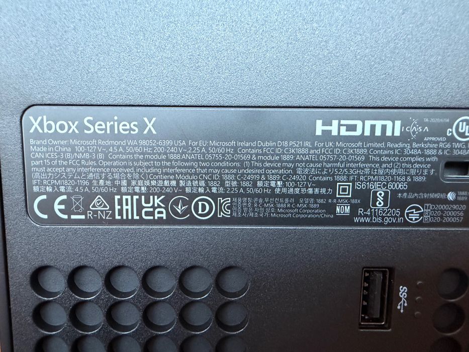 XBox Series X 1TB Model 1882