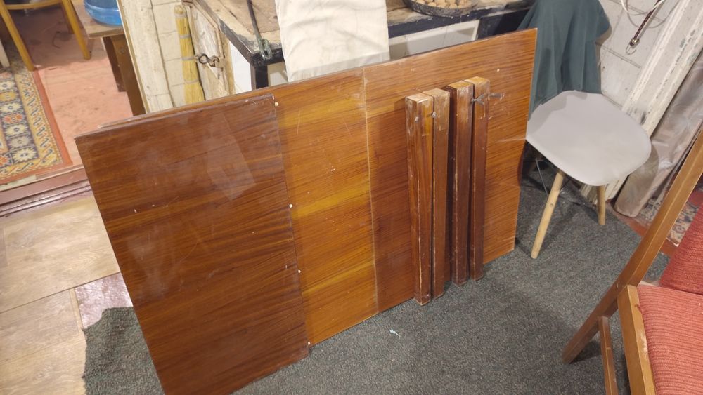 Журнальный столик