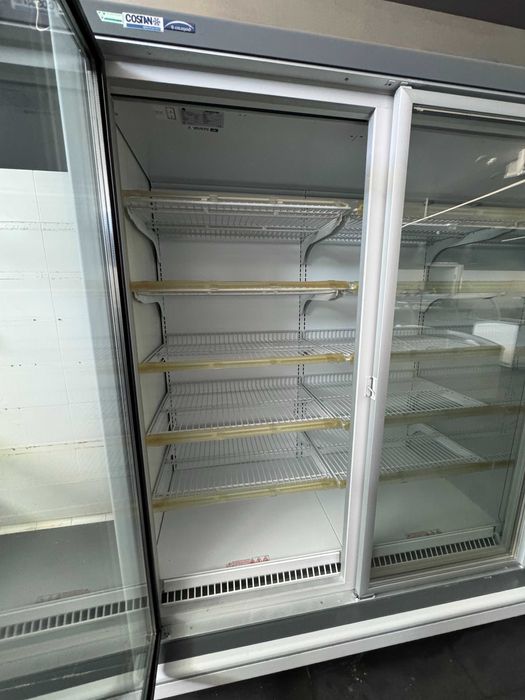 Arca de Congelação Profissional para Exposição - 10,35m x 1m x 2,2m