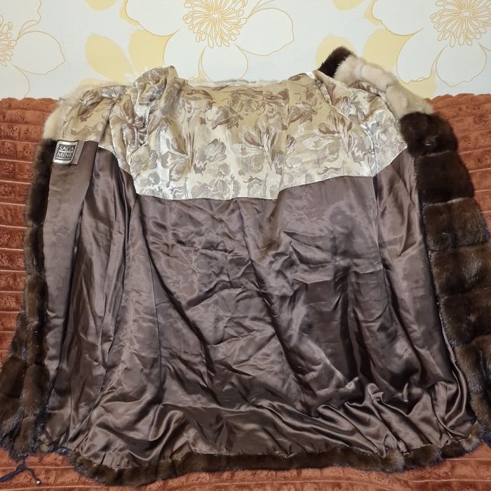 Норкова шуба, дуже красива