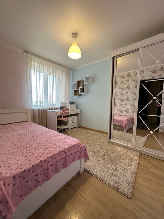 Продам 3 комнатную квартиру на Тополе