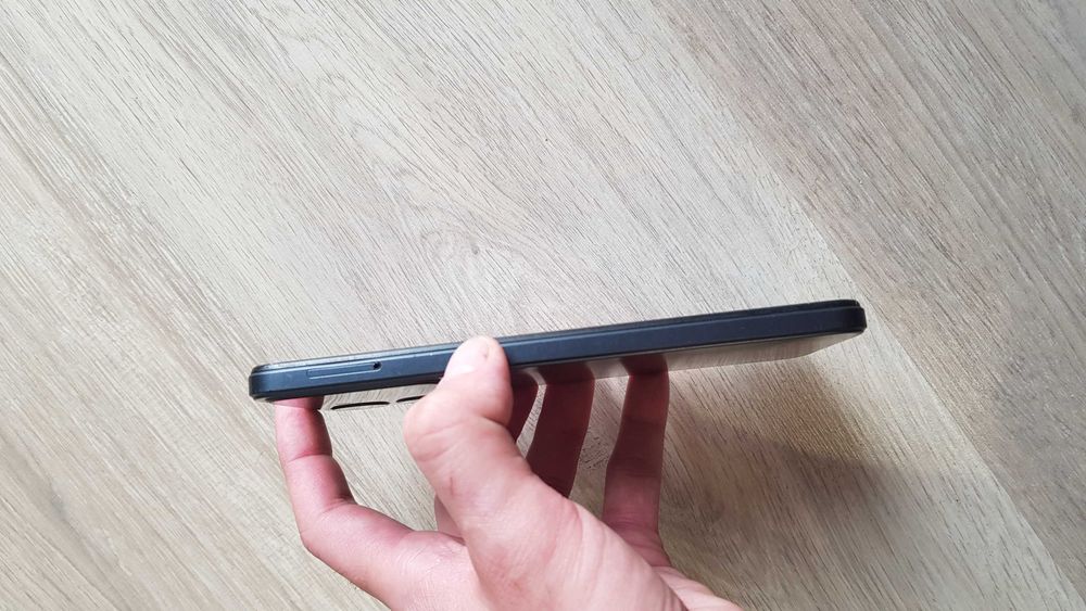 Є наложка без задатків. ZTE BLADE A54 8/128 GB + чохол.