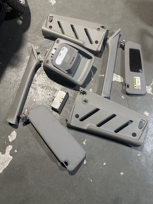 Osłony przeciwsłonecznePÓŁKI Lampka PODSUFITKI RENAULT MASTER 4 Boczki