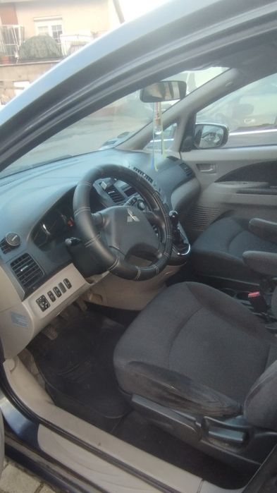 Sprzedaż Mitsubishi Grandis