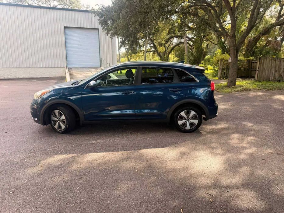 Kia Niro      2018