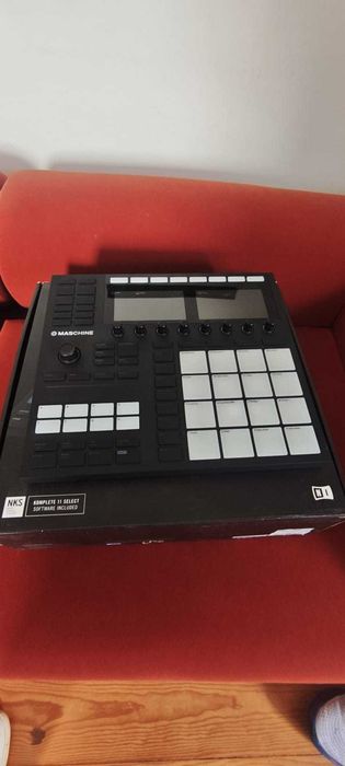 Native Instruments Maschine MK3 (Como Nova + Caixa + Licença Software)