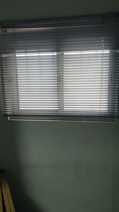 Janelas aluminio com estore