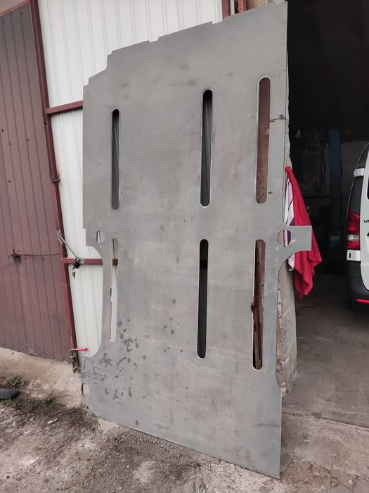 Підлога на мерседес віто 447 груз-пас