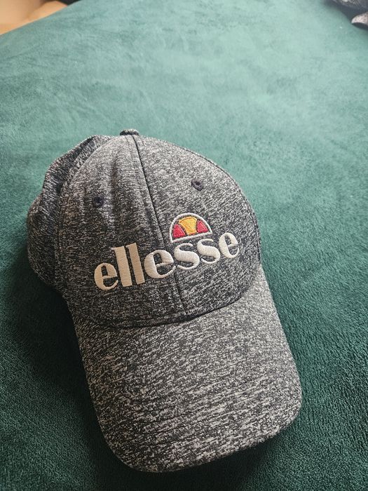 Czapka turystyczna sportowa ellesse