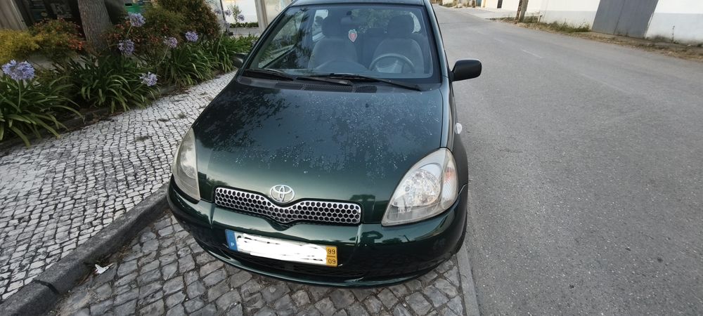Toyota Yaris ano1999 gasolina