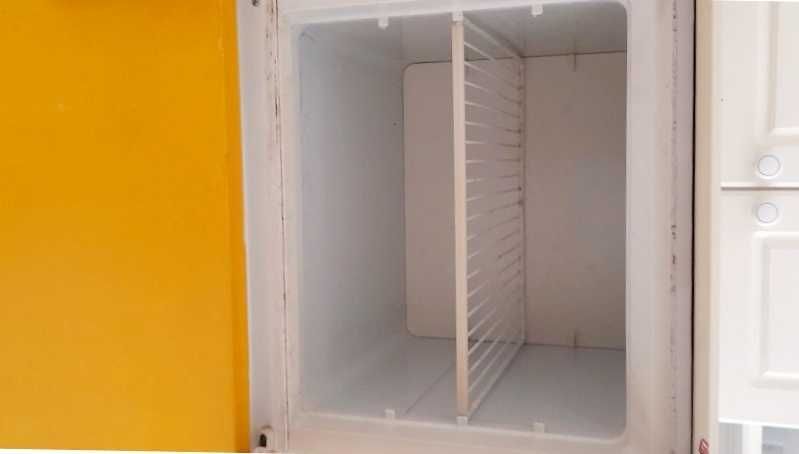 Frigorífico 'AEG'