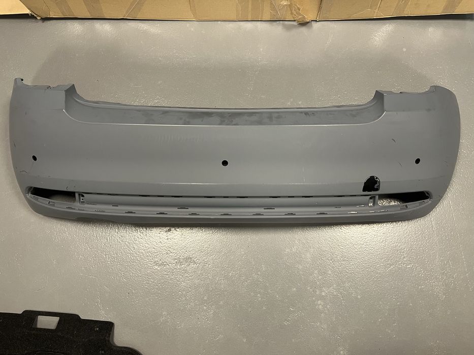 Zderzak Fiat 500 nowy czujniki parkowania