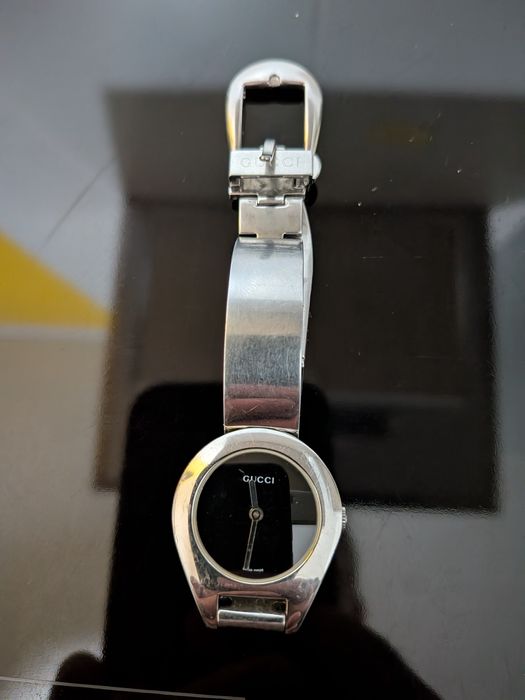 Relógio Gucci 6700L Vintage Swiss Made – Preto Elegante