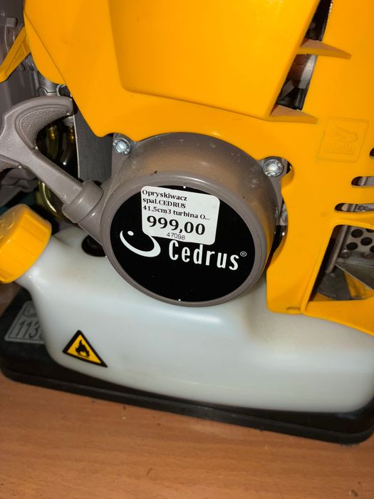 Opryskiwacz spalinowy CEDRUS 12 l
