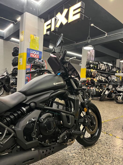 Kawasaki Vulcan s de 2021 em Óptimo estado (Reservada)