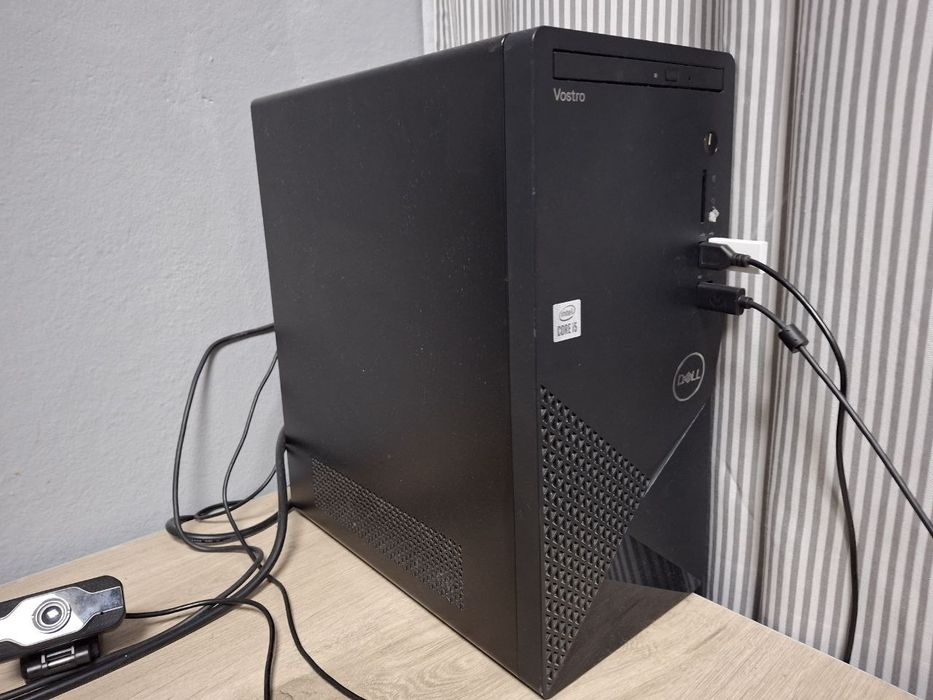 Komputer i monitor do sprzedaży