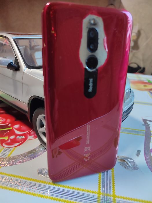 Продам телефон Xiaomi Redmi 8