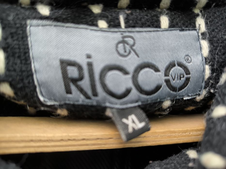 Пальто шерстяне жіноче