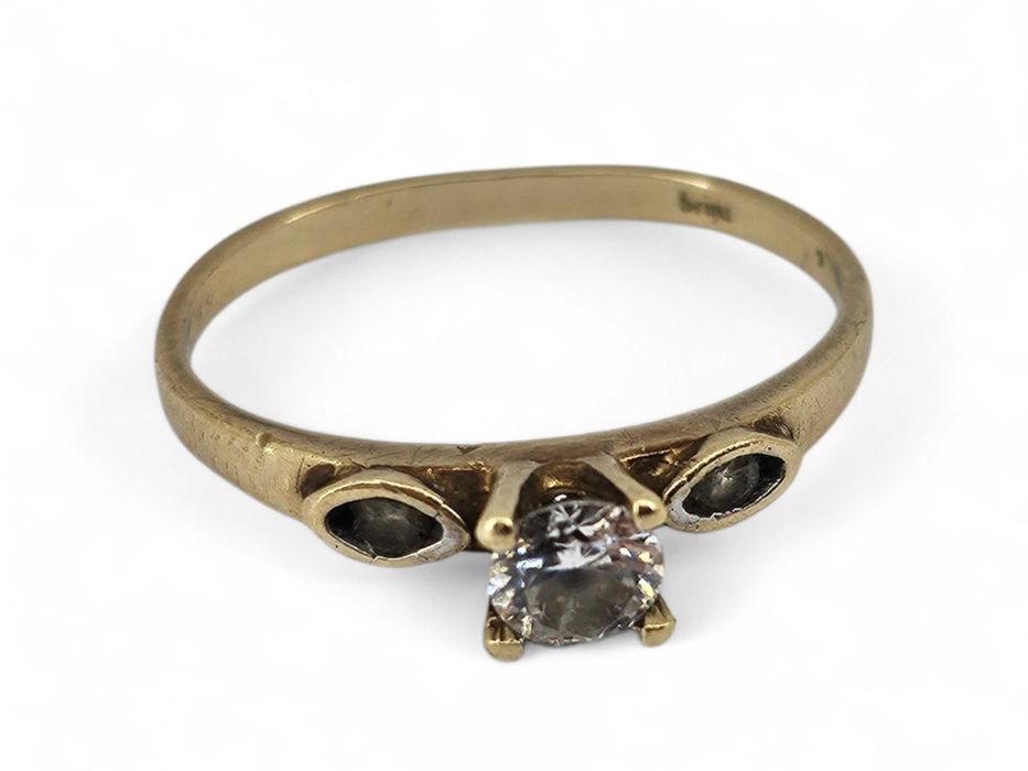 ŚLICZNY ZŁOTY PIERŚCIONEK z cyrkoniami  1,20G 333 R.9